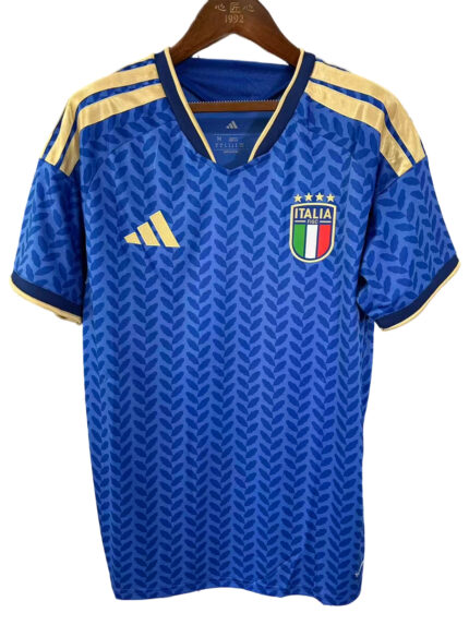 26/27 Italian home court